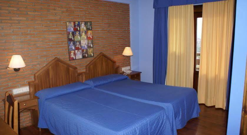 Hostal Guerra มาดริด ภายนอก รูปภาพ