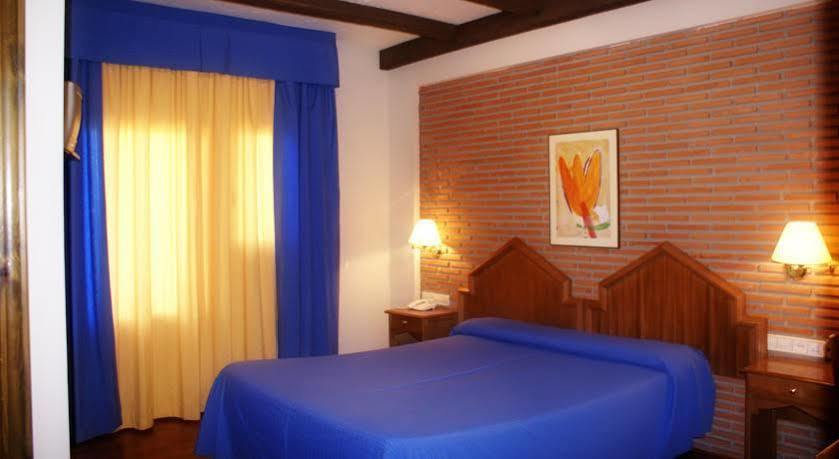 Hostal Guerra มาดริด ภายนอก รูปภาพ